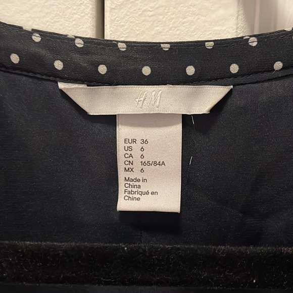 H&M size 6 navy blue polka dot dress - Picture 2 of 4